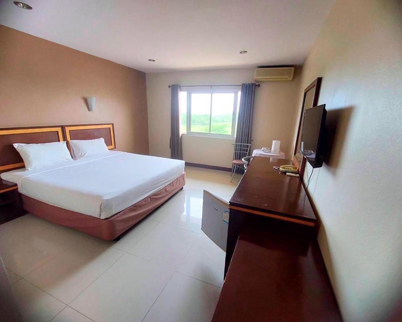 Kp Hotel Udonthani Kumphawapi Eksteriør bilde